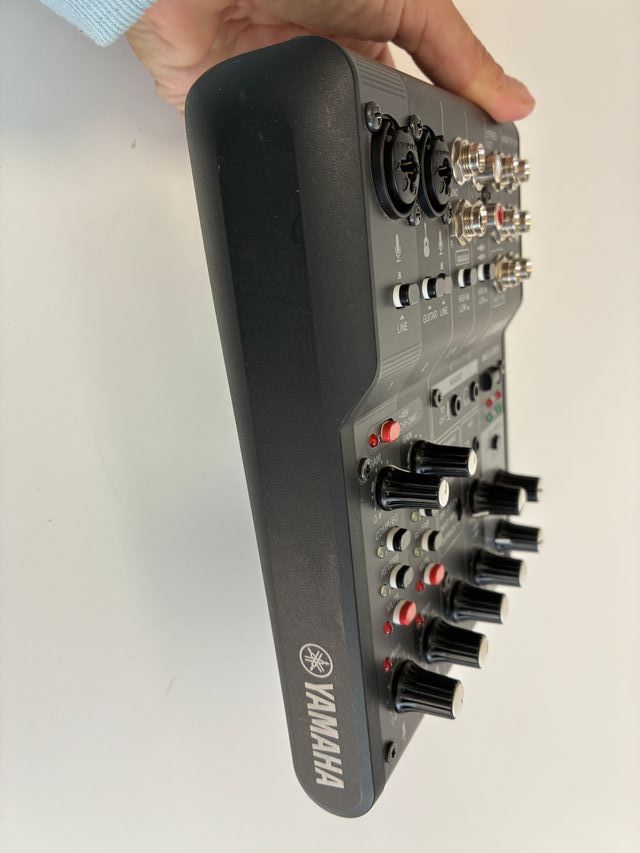 Yamaha AG06 Mezclador USB / Interfaz Audio