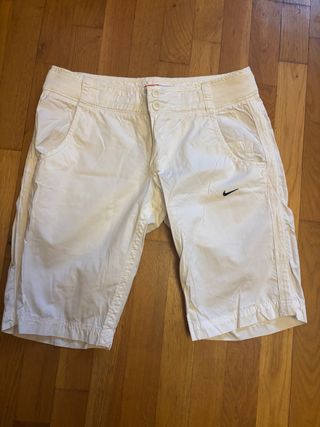 Bermuda Nike blanca