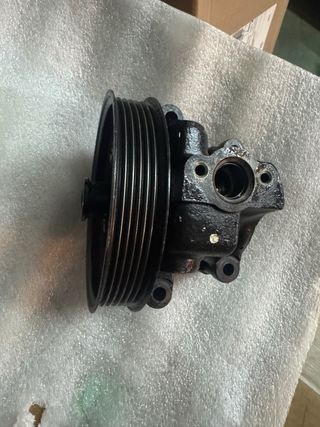 Bomba Dirección Fiesta ST150 Mk6