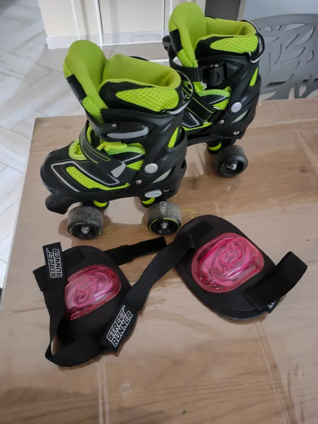 Pattini a rotelle per bambino neri e gialli