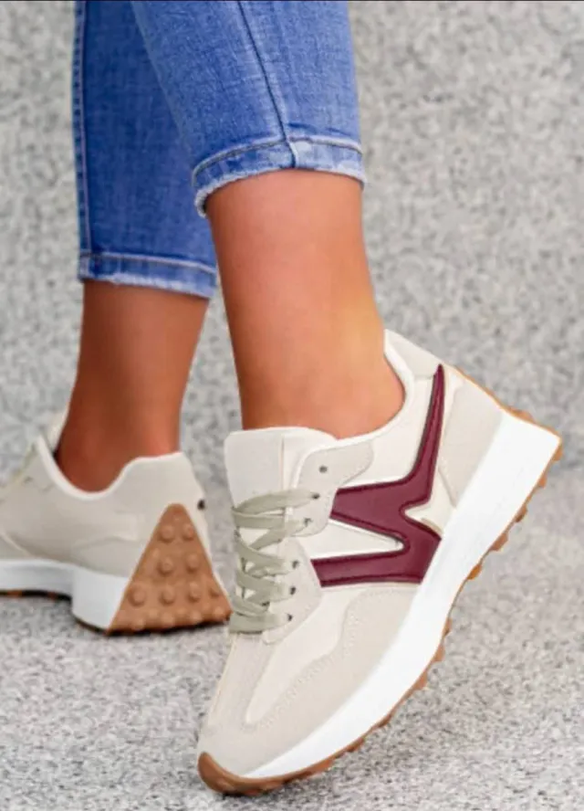 Deportivas beige y rojo mujer