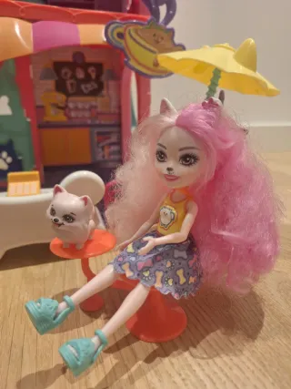 Casa Muñecas Enchantimals y pack 6 Muñecas