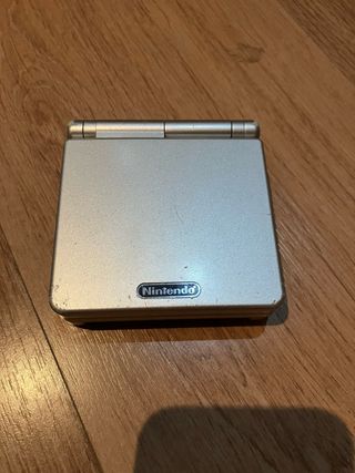 Nintendo Game Boy Advance SP Gris
