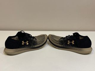Zapatillas Running Under Armour Beige/Negro
NUEVAS