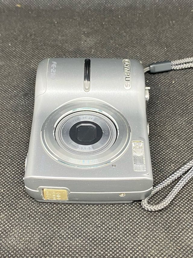 Cámara Olympus FE-210