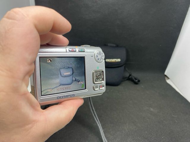 Cámara Olympus FE-210