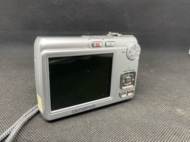 Cámara Olympus FE-210