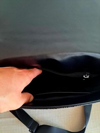 Tracolla uomo pelle coccodrillo nera