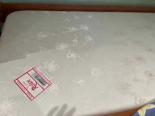 Cama nido de madera con funda de tela