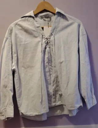 Blusa Zara con cordones