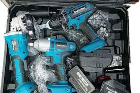 Set di utensili elettrici composto da trapano avvi