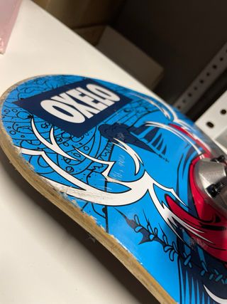 Skate Oxelo con diseño de mono