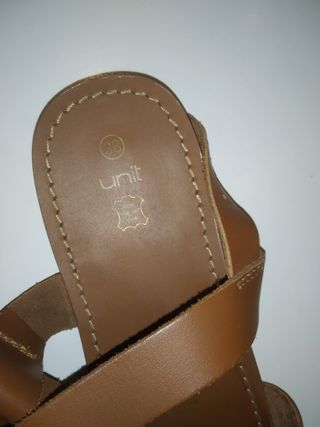 Sandalias romanas de piel