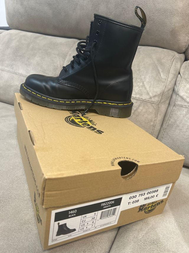 Botas Martens 1460 Negras Talla 38 de segunda mano por 150 EUR