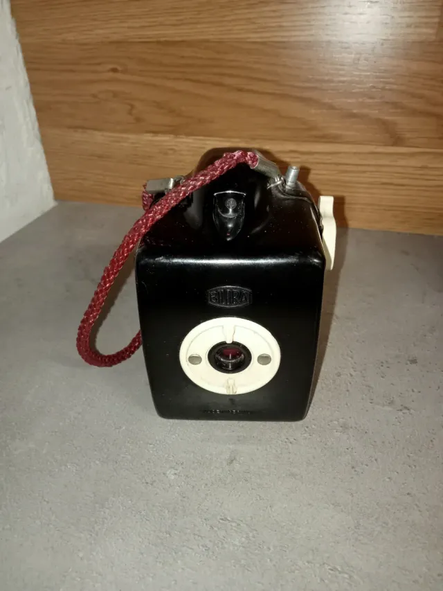 Cámara Bilvona BOY Negra de Baquelita