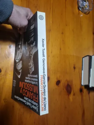 Franco y Mussolini: La política española dura...