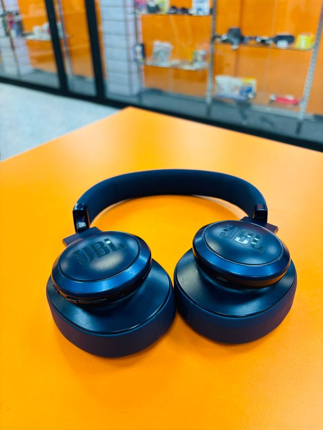 Auriculares JBL Live 600NC Azul Marino