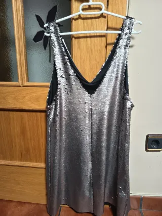 Vestido de fiesta lentejuelas plateadas