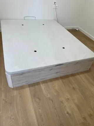 Canapés colchones cabezales mesitas bases somieres