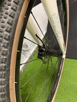 Megamo West 2025 Carbono