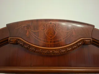 Muebles de dormitorio de madera oscura