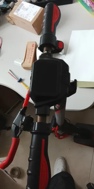 Aprilia ESR1 Patinete Eléctrico