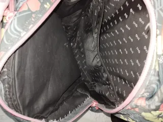 Mochila Ocean's Wave floral Precio negociable