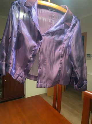 Blusa lila transparente para eventos