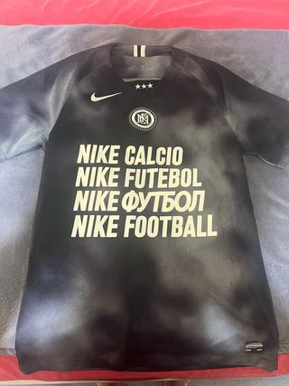 Camiseta Nike Fútbol Negra y Gris