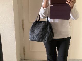 Bolso CH Negro Piel