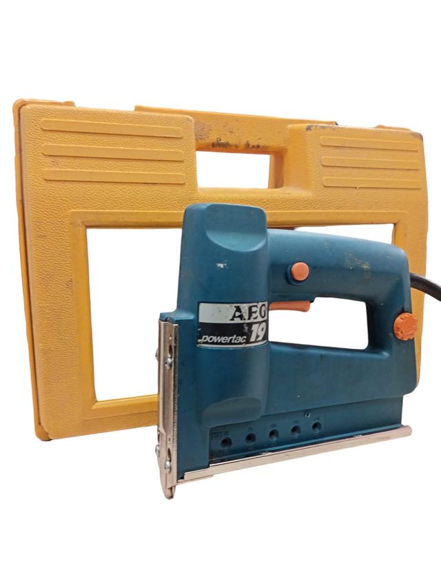GRAPADORA ELECTRICA AEG POWERTAC19 + MALETIN