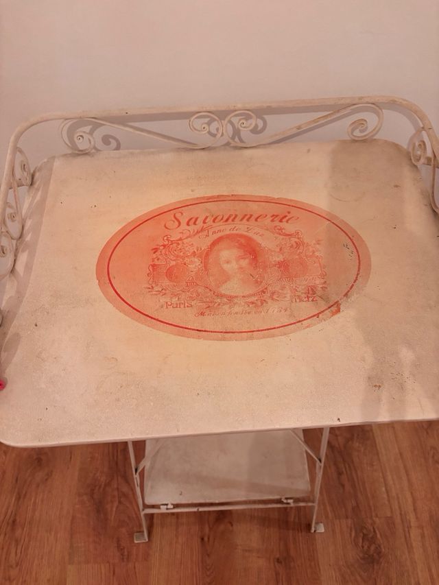 Mesa auxiliar metálica blanca