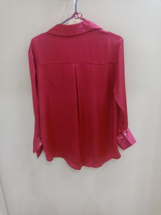 Camisa Zara raso fucsia