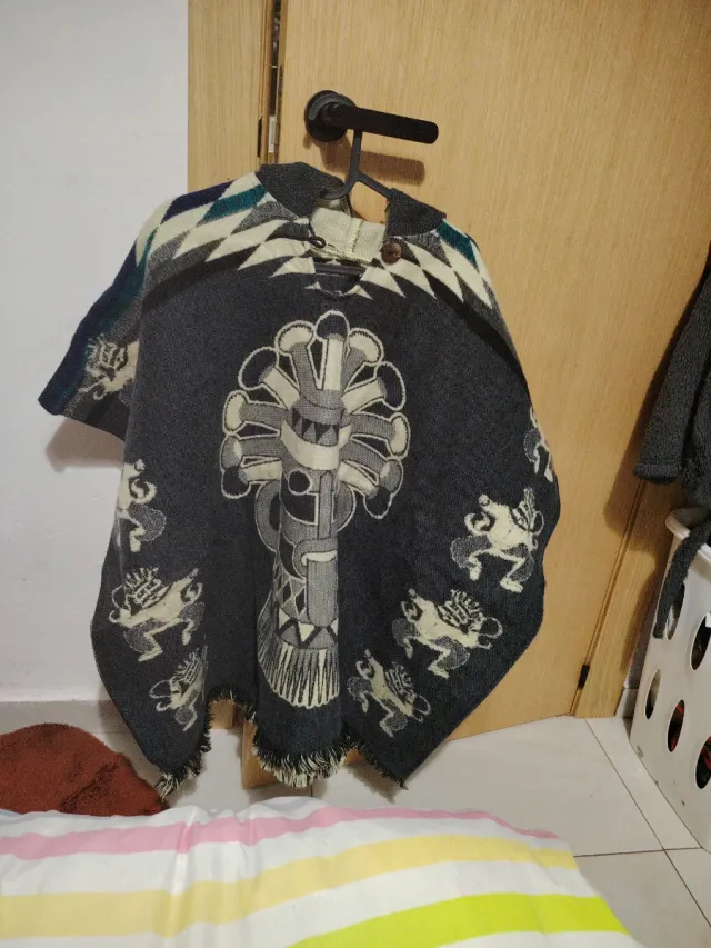 Poncho tejido multicolor talla única