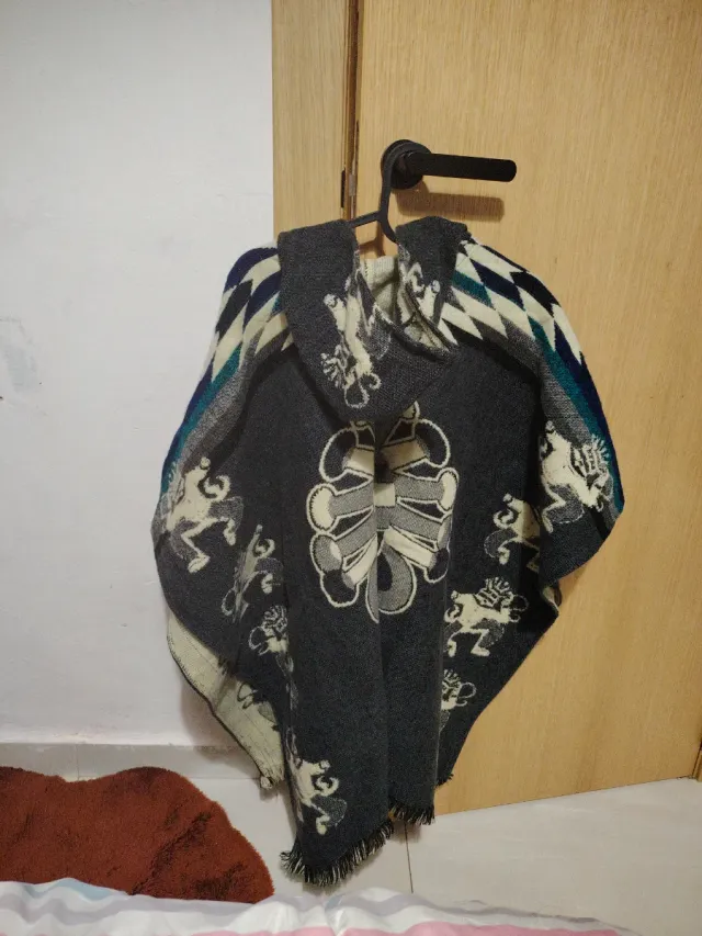Poncho tejido multicolor talla única