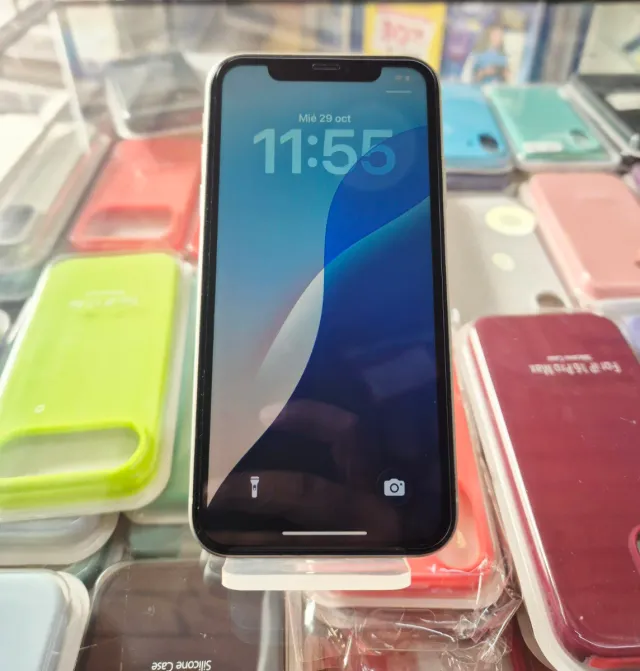 iPhone 11 Negro/Blanco