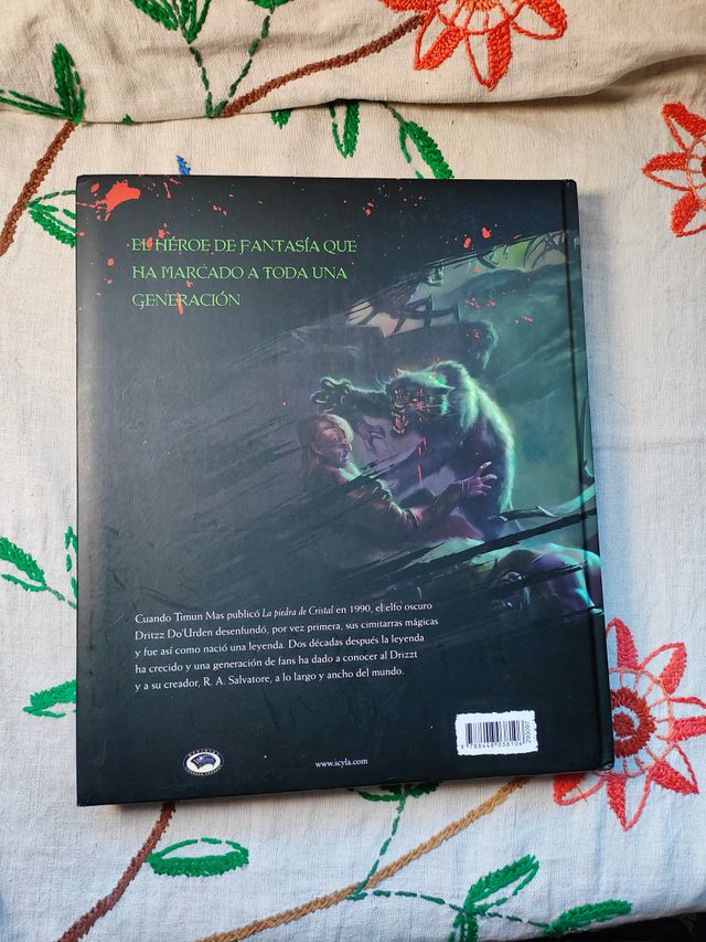 Guía Ilustrada de la Leyenda Drizzt. Timun Mas.