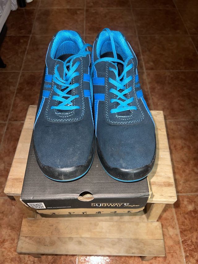 Botas de trabajo J.hayber azules y negras