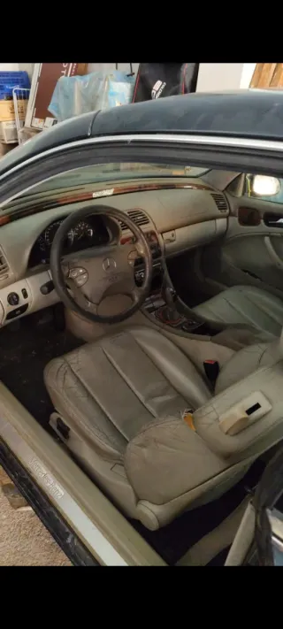 Mercedes-Benz  CLK 2001