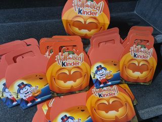 100 pz scatola Kinder Pah Halloween docetti zucca