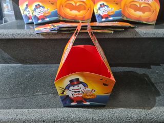 100 pz scatola Kinder Pah Halloween docetti zucca