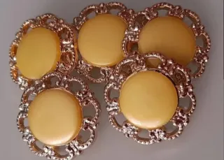 Lote 14 botones- 9 colores