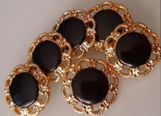 Lote 14 botones- 9 colores