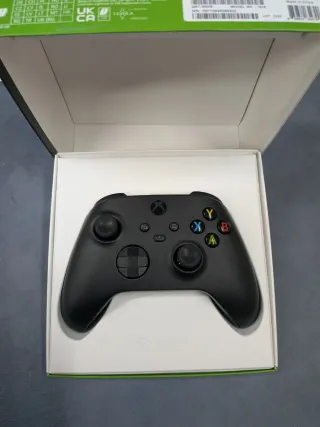 Mando Xbox Carbon Black