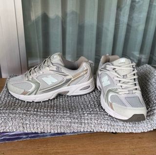 New Balance 530 Mujer Plata