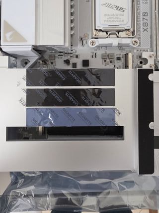 Scheda Madre Gigabyte X870 Aorus Stealth Ice