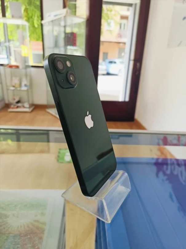 Batteria da 128 GB verde notte per iPhone 13 100%