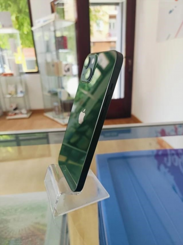 Batteria da 128 GB verde notte per iPhone 13 100%