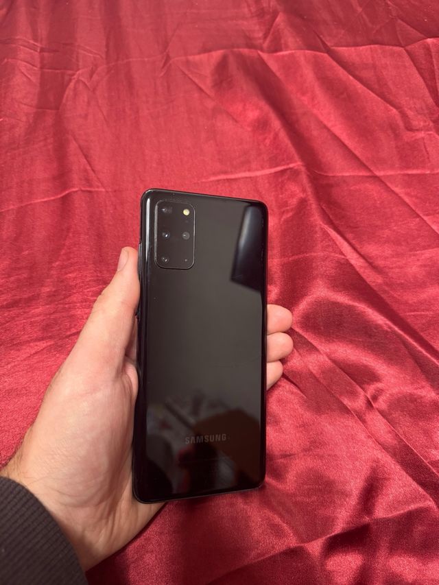 Samsung S20 Plus Negro está bloqueado 