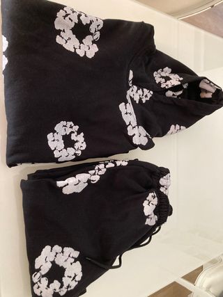 Conjunto Sudadera y Pantalón Estilo Denim Tears